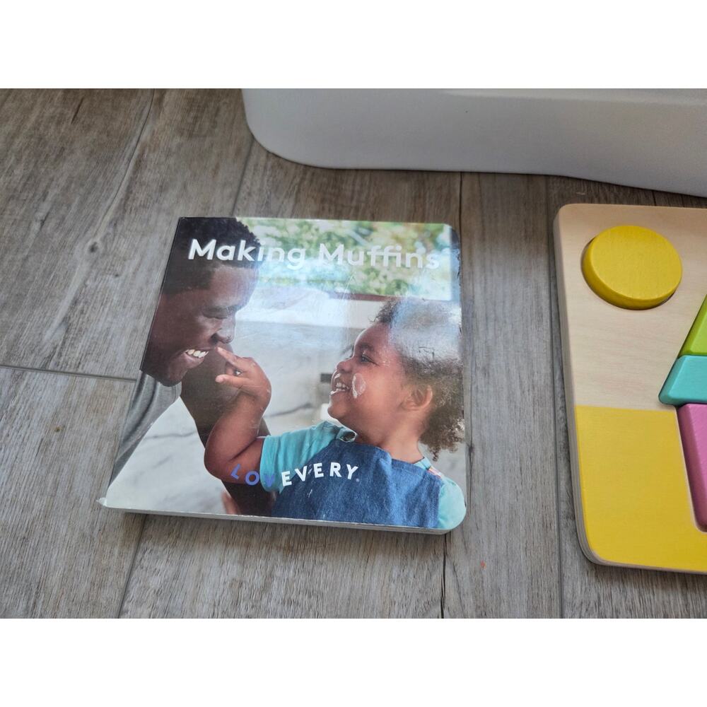Lovevery Montessori Toddler Learning Toy Bundle Play Sink Puzzle Board Book - Picture 5 of 7